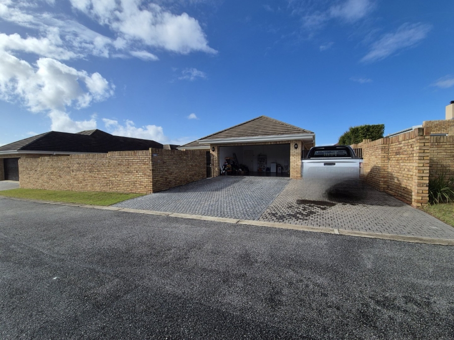3 Bedroom Property for Sale in Weybridge Park Eastern Cape